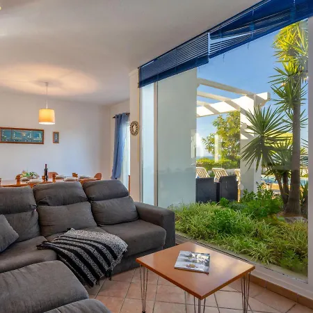 Blue Ocean By Interhome * Patroves